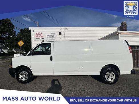 Used 2019 Chevrolet Express 2500 Extended w/ Driver Convenience Package RWD image 4