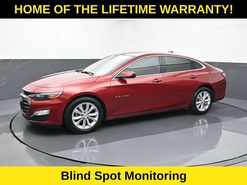 Used 2019 Chevrolet Malibu LT w/ Leather Package FWD image 2