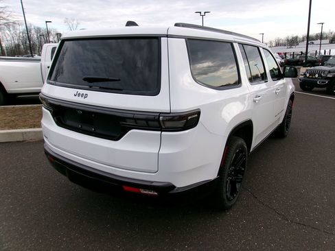 New 2026 Jeep Grand Wagoneer Limited image 3