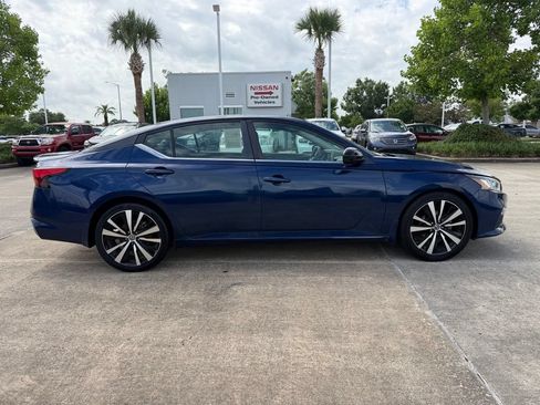 Used 2019 Nissan Altima 2.5 SR FWD image 6