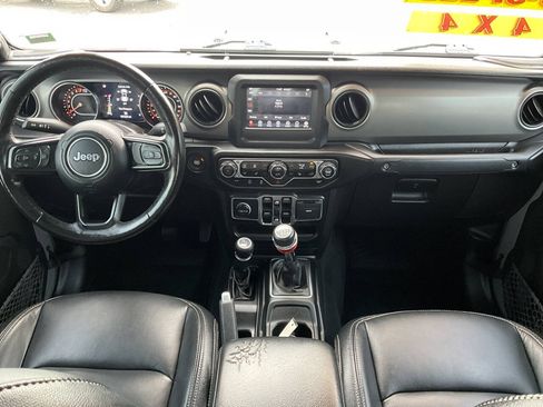Used 2021 Jeep Gladiator Sport AWD/4WD image 13