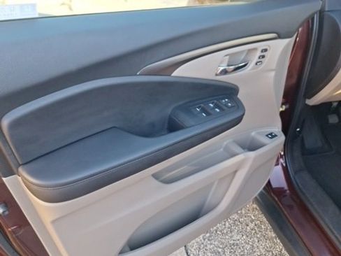 Used 2022 Honda Pilot Special Edition image 8