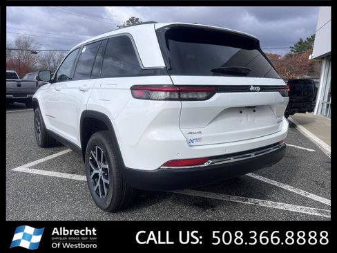 New 2025 Jeep Grand Cherokee Limited image 3