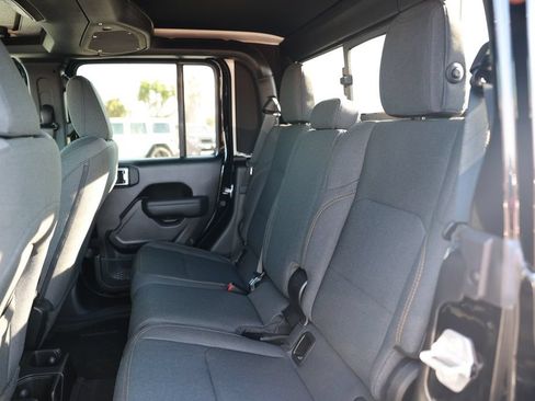 New 2026 Jeep Gladiator Sport AWD/4WD image 30