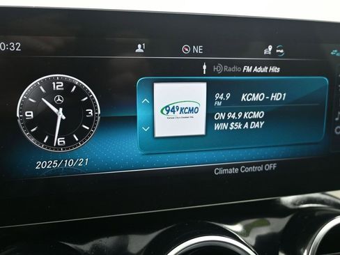 Used 2020 Mercedes-Benz C 300 4MATIC Sedan image 15