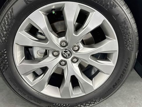 Used 2025 Toyota Grand Highlander AWD Hybrid image 38