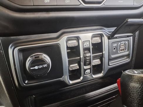 Used 2023 Jeep Gladiator Sport image 6