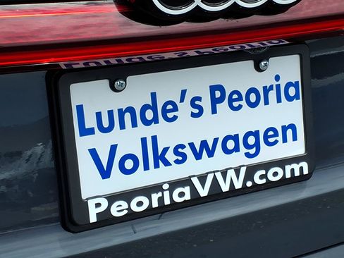 Used 2025 Audi A6 e-tron Premium w/ Ultra Package RWD image 16