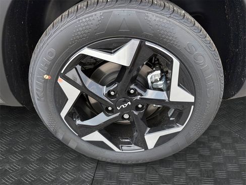 New 2025 Kia Seltos S image 20