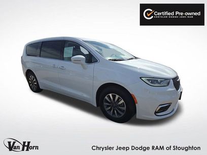 Used 2022 Chrysler Pacifica Touring-L