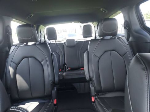 New 2027 Chrysler Pacifica LX FWD image 13