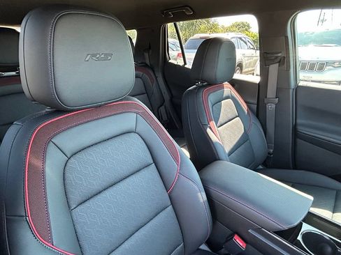 Used 2025 Chevrolet Equinox RS FWD image 39
