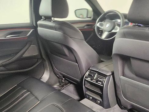 Used 2019 BMW 530e w/ M Sport Package image 19