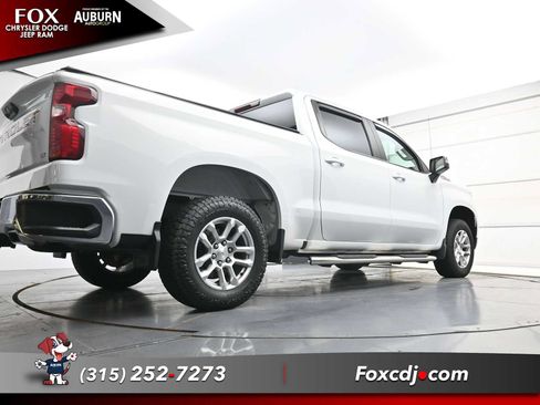 Used 2023 Chevrolet Silverado 1500 LT w/ Z71 Off-Road Package AWD/4WD image 26