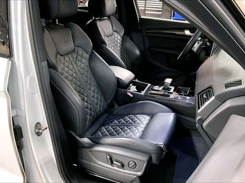 Used 2024 Audi SQ5 Premium Plus w/ Premium Plus Package image 8