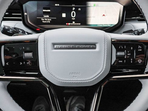 New 2025 Land Rover Range Rover Sport Dynamic SE image 31