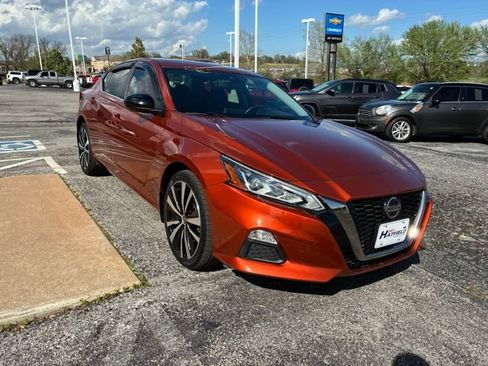 Used 2022 Nissan Altima 2.5 SR AWD/4WD image 4
