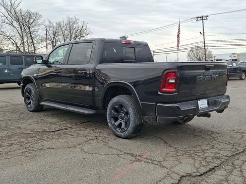 New 2026 RAM 1500 4x4 Crew Cab image 6