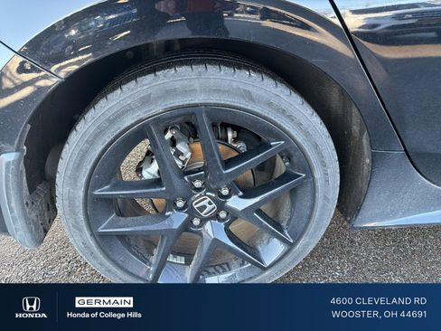 Used 2023 Honda Civic Sport image 5