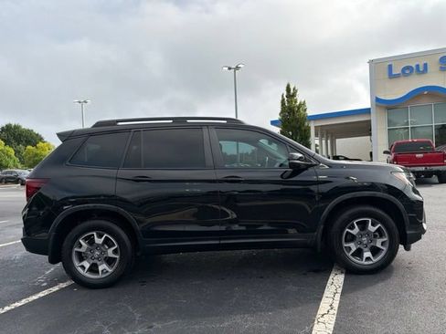 Used 2022 Honda Passport TrailSport image 5
