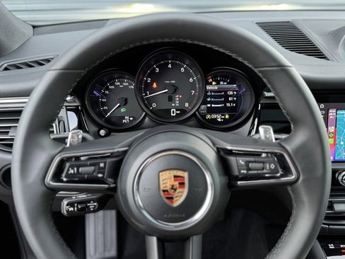 New 2026 Porsche Macan image 19