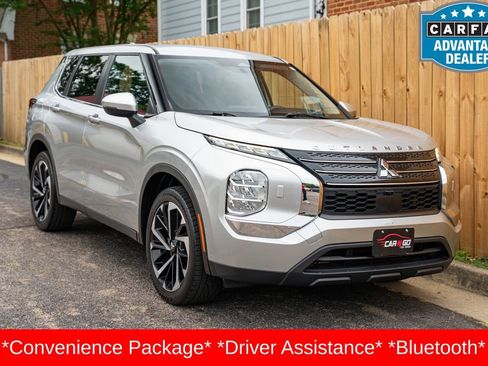 Used 2022 Mitsubishi Outlander ES AWD/4WD image 3
