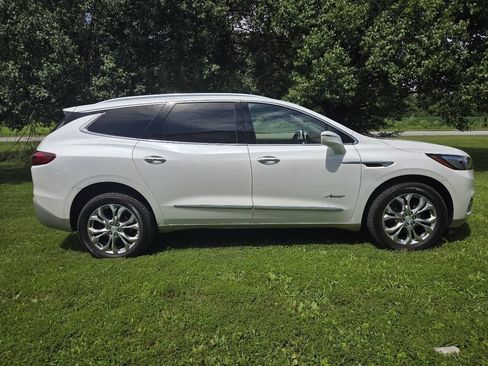 Used 2018 Buick Enclave Avenir FWD image 5