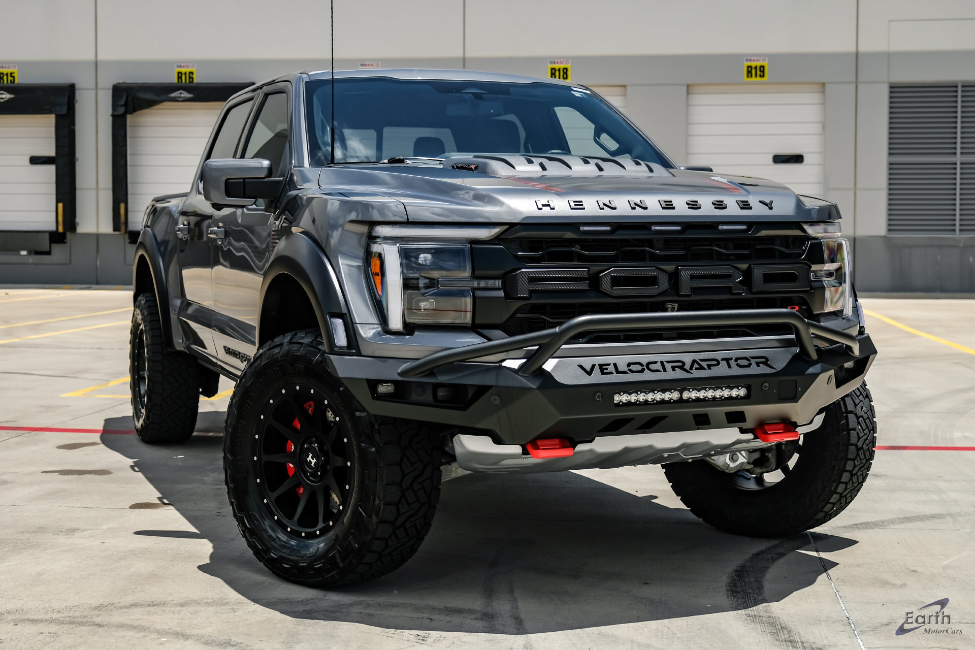Used 2025 Ford F150 Raptor w/ Equipment Group 803A Raptor R AWD/4WD image 30