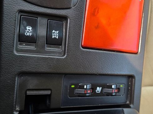 Used 2011 Lexus RX 350 AWD w/ Premium Pkg image 25