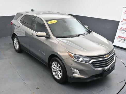 Used 2018 Chevrolet Equinox LT FWD image 24