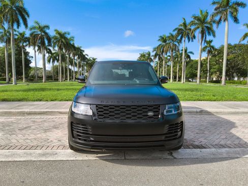 Used 2018 Land Rover Range Rover Supercharged AWD/4WD image 2