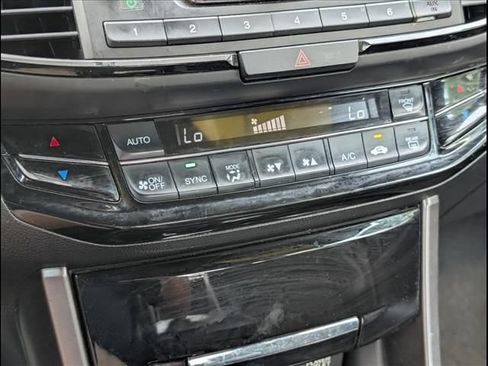 Used 2016 Honda Accord Sport image 14