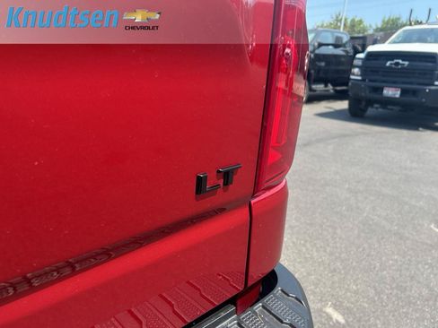 Used 2021 Chevrolet Silverado 1500 LT Trail Boss w/ Bed Protection Package AWD/4WD image 10