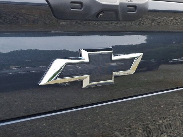 Used 2026 Chevrolet Silverado EV Trail Boss AWD/4WD image 31