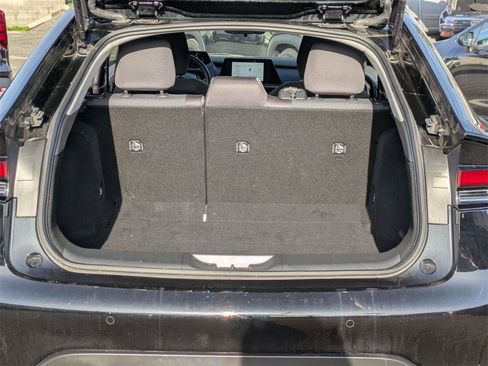 Used 2025 Toyota Prius LE image 26