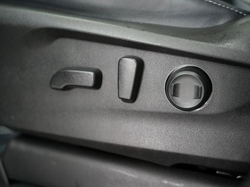 Used 2022 Subaru Ascent Limited image 52