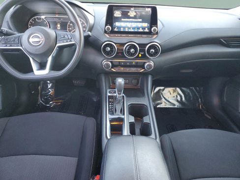 Used 2024 Nissan Sentra SV w/ Trunk Package image 10