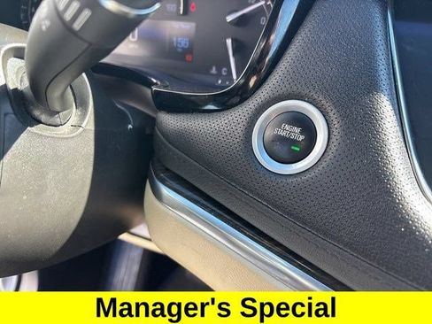 Used 2019 Cadillac XT5 FWD image 21