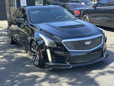 Used 2016 Cadillac CTS V w/ Luxury Package RWD image 6
