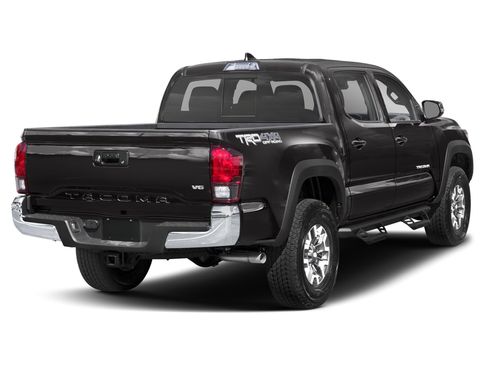 Used 2019 Toyota Tacoma TRD Off-Road image 2