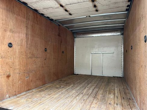 Used 2013 Chevrolet Express 3500 Extended image 23