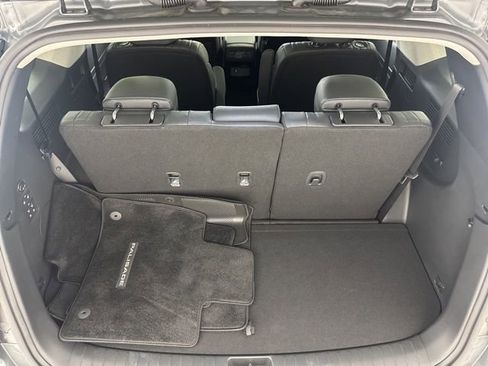 Used 2025 Hyundai Palisade Limited image 36