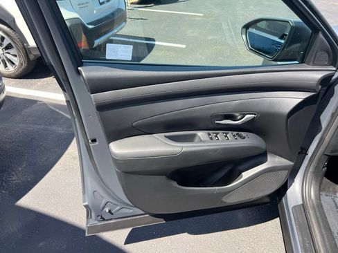 Certified 2025 Hyundai Tucson SE AWD/4WD image 10