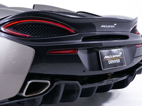Used 2019 McLaren 570S Spider RWD image 18