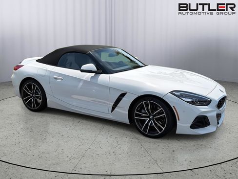 Certified 2023 BMW Z4 sDrive30i w/ Premium Package RWD image 6