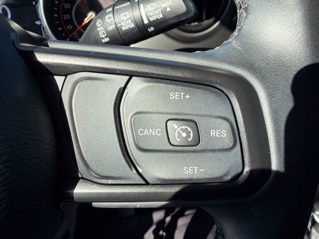 Used 2022 Jeep Wrangler Sport AWD/4WD image 17