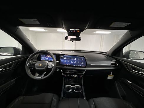 New 2025 Chevrolet Traverse LT w/ Sun and Wheel Package image 56