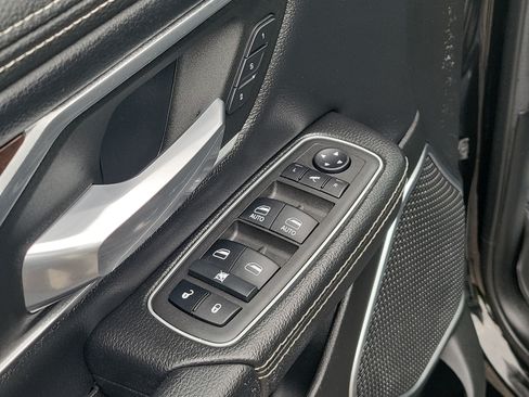 Used 2022 RAM 1500 Laramie AWD/4WD image 20