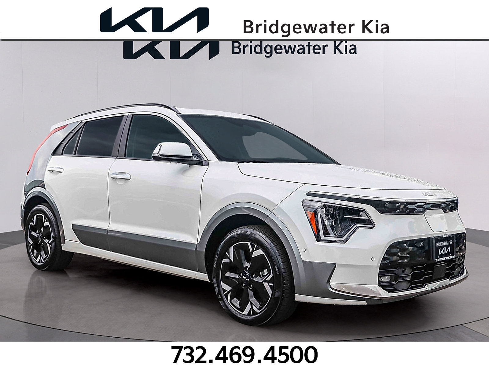Certified 2025 Kia Niro Wave w/ Wave Preserve Package FWD image 1