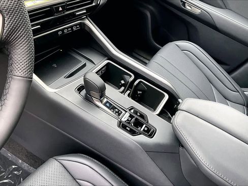 New 2026 Lexus TX 500h AWD image 11